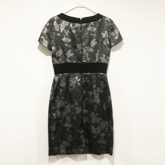 Silver/Pewter metallic brocade dress with black 🖤 - Picture 4 of 9